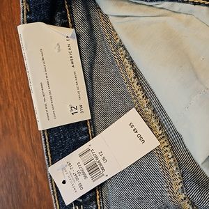 American Eagle Highest rise 90's boyfriend